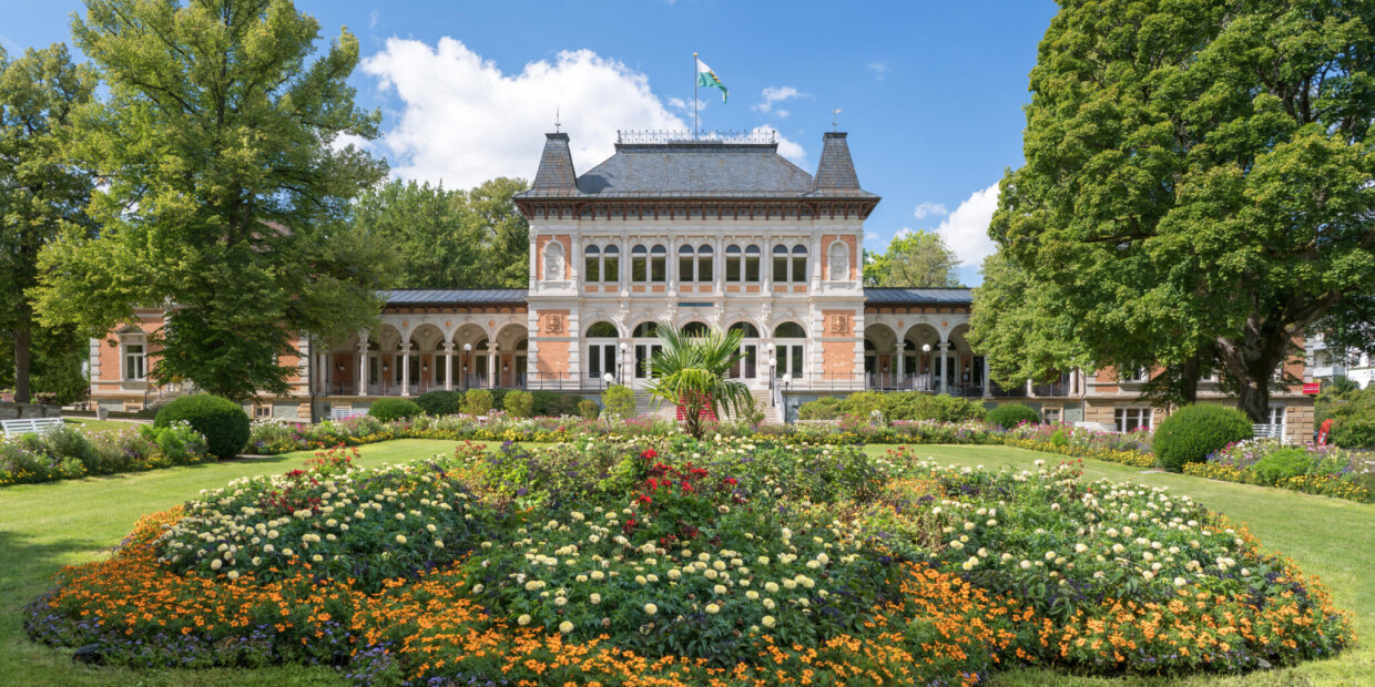 Konzerte in malerischer Kulisse: Königliches Kurhaus