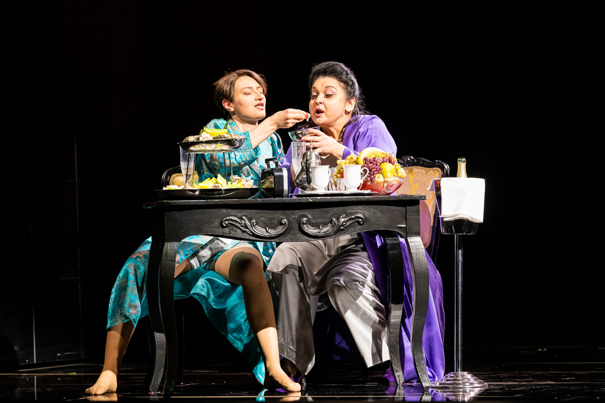 Szenenbild aus „Der Rosenkavalier“ an der Oper Halle