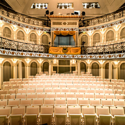 Kleinod klassizistischer Baukunst: Festivalspielstätte Theater Putbus