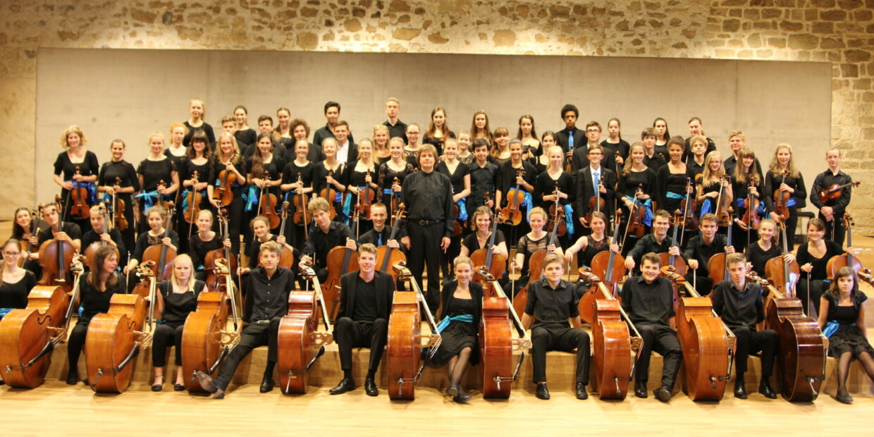 50-jähriges Jubiläum: Deutsche Streicherphilharmonie mit Chefdirigent Wolfgang Hentrich