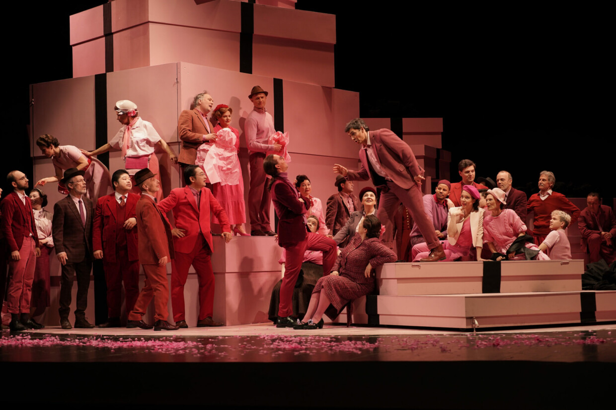 Szenenbild aus „Manon Lescaut“ am Theater Kiel