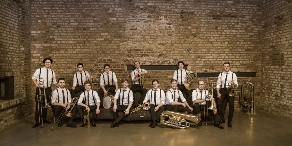 Zwölf Kerlchen müsst ihr sein: Salaputia Brass