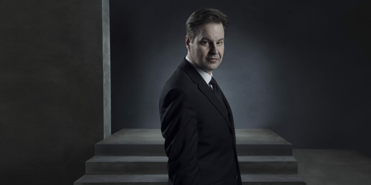Der seriöse Schein trügt: Der menschenverachtende Frauenheld Don Giovanni (Peter Mattei) ist in diesem Monat auf Kinoleinwand zu sehen
