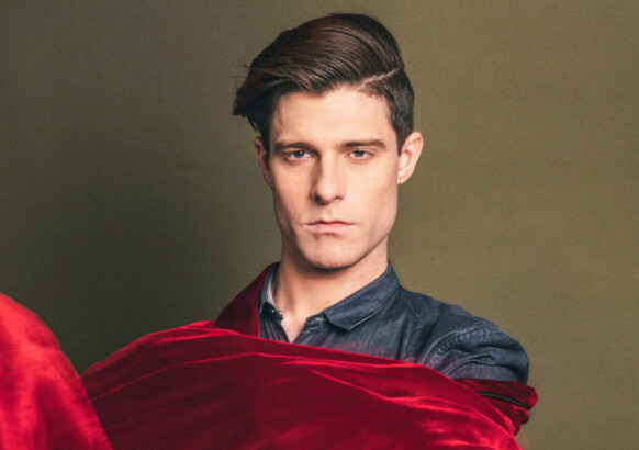 Tenor Christopher Hochstuhl