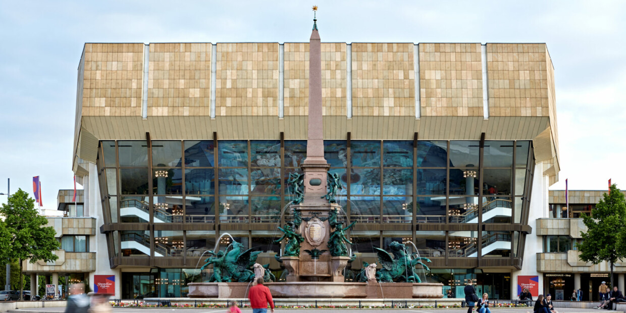 Hinter dem Mendebrunnen sprudelt seit 1981 die Musik: Gewandhaus