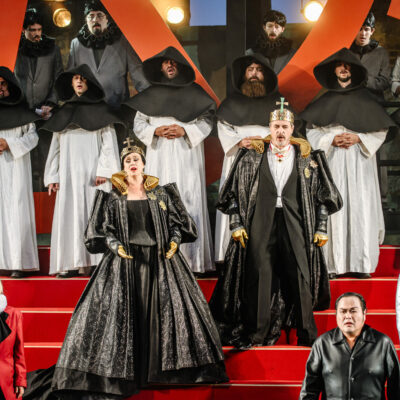 Intendant Marcus Bosch und Regisseur Georg Schmiedleitner bringen bei den Opernfestspielen Heidenheim das Explosive in Verdis „Don Carlo“ zum Vorschein