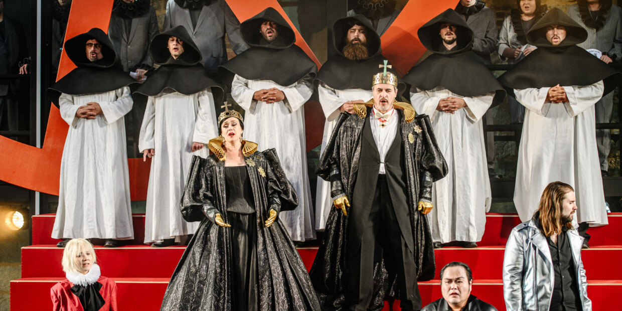 Intendant Marcus Bosch und Regisseur Georg Schmiedleitner bringen bei den Opernfestspielen Heidenheim das Explosive in Verdis „Don Carlo“ zum Vorschein