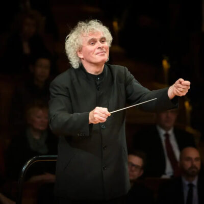 Versenkt sich in die Abgründe von Bergs „Wozzeck“-Partitur: Sir Simon Rattle