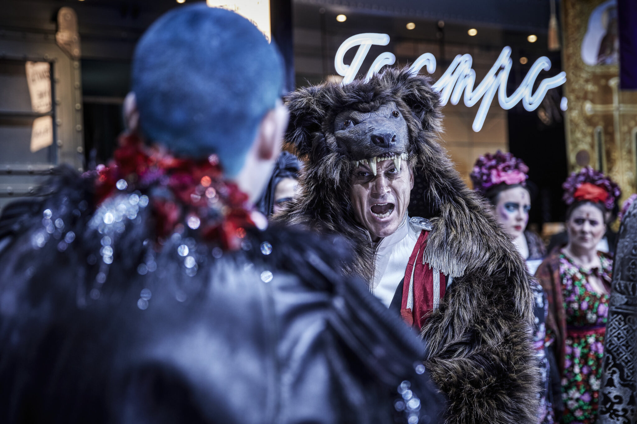 Szenenbild aus „Boris Godunow“ an der Hamburgischen Staatsoper