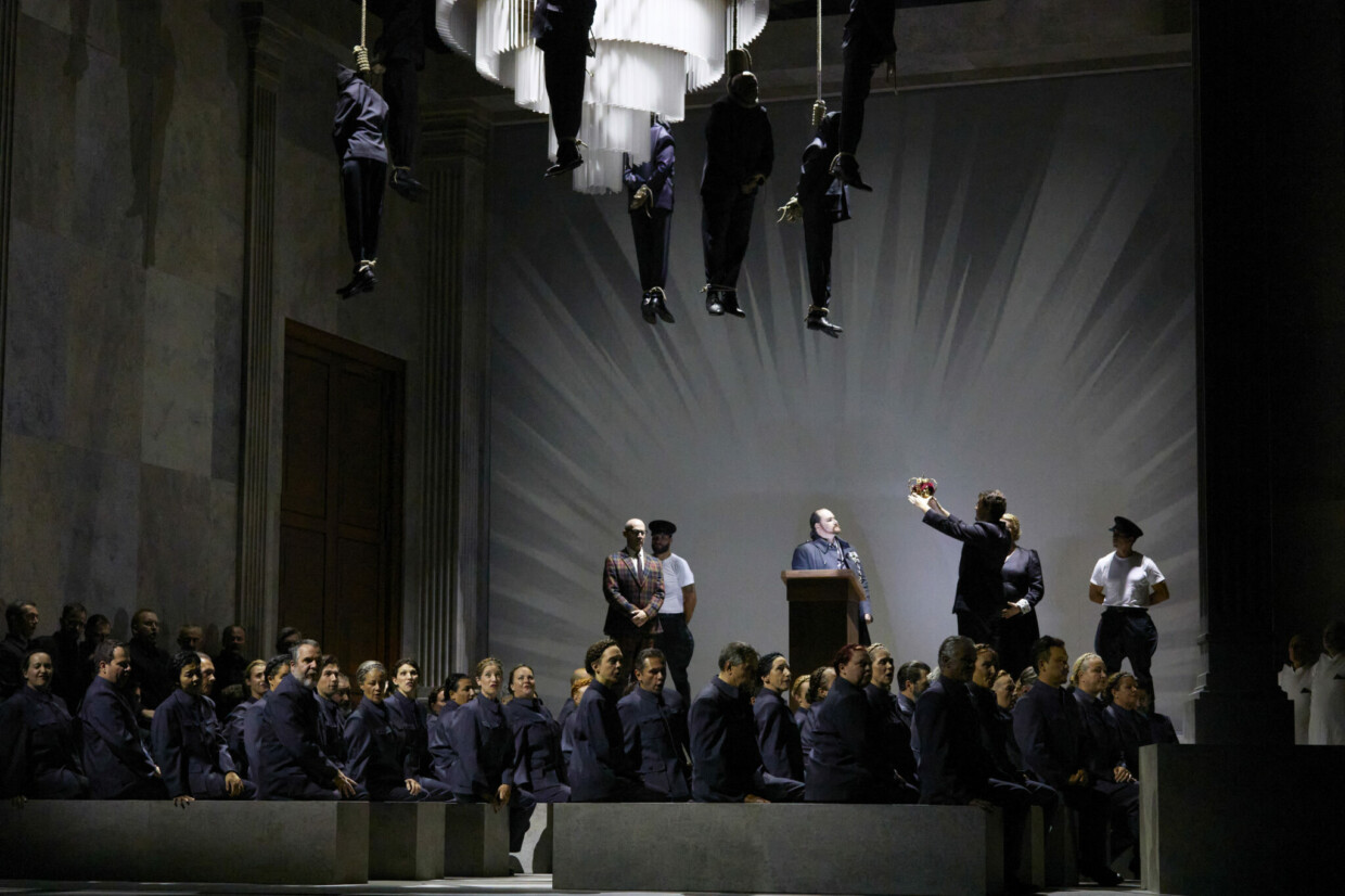 Szenenbild aus „Don Carlos” am Grand Théâtre de Genève