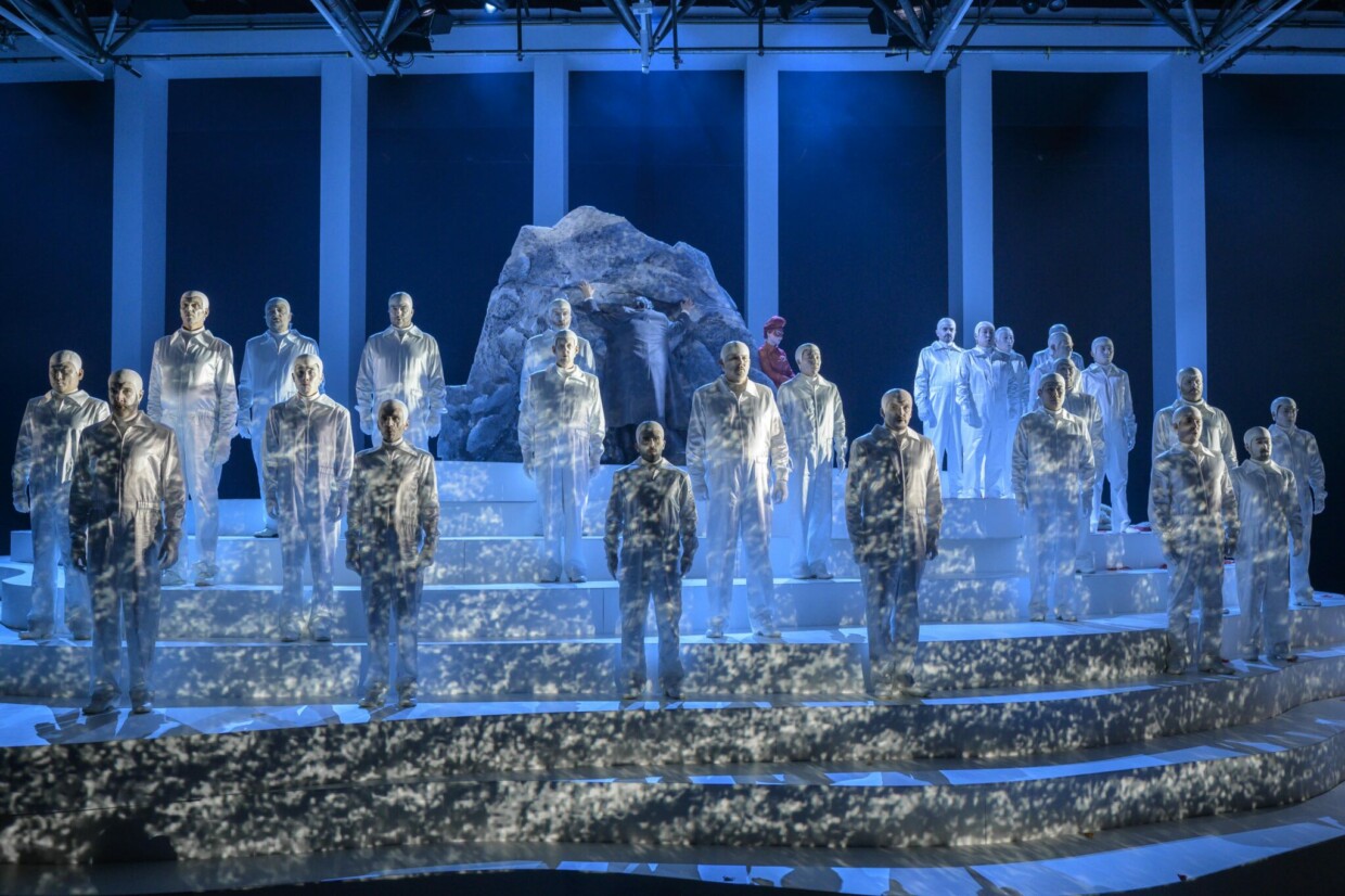 AJ Glueckert und Giulia Montanari in „Die Frau ohne Schatten“ an der Oper Köln