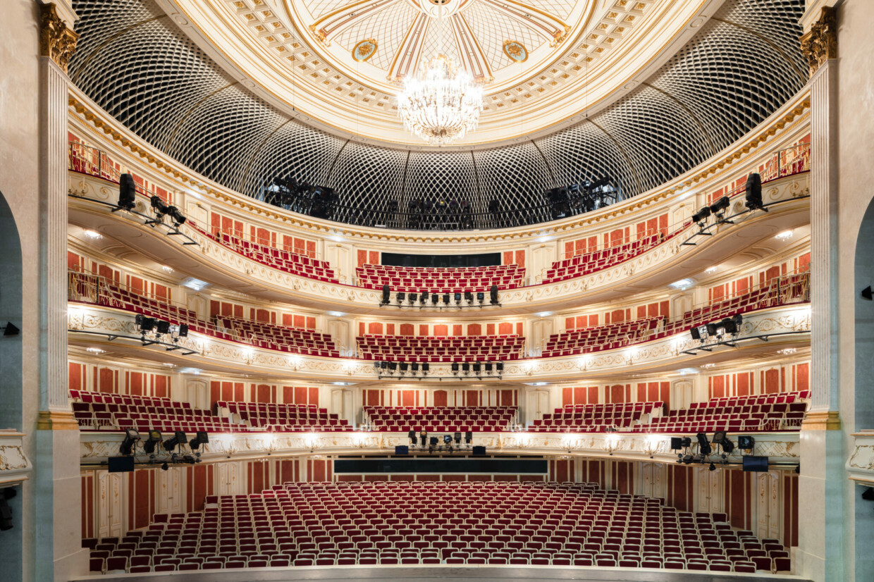 Herausgeputzt für die neue Spielzeit: die Staatsoper Unter den Linden