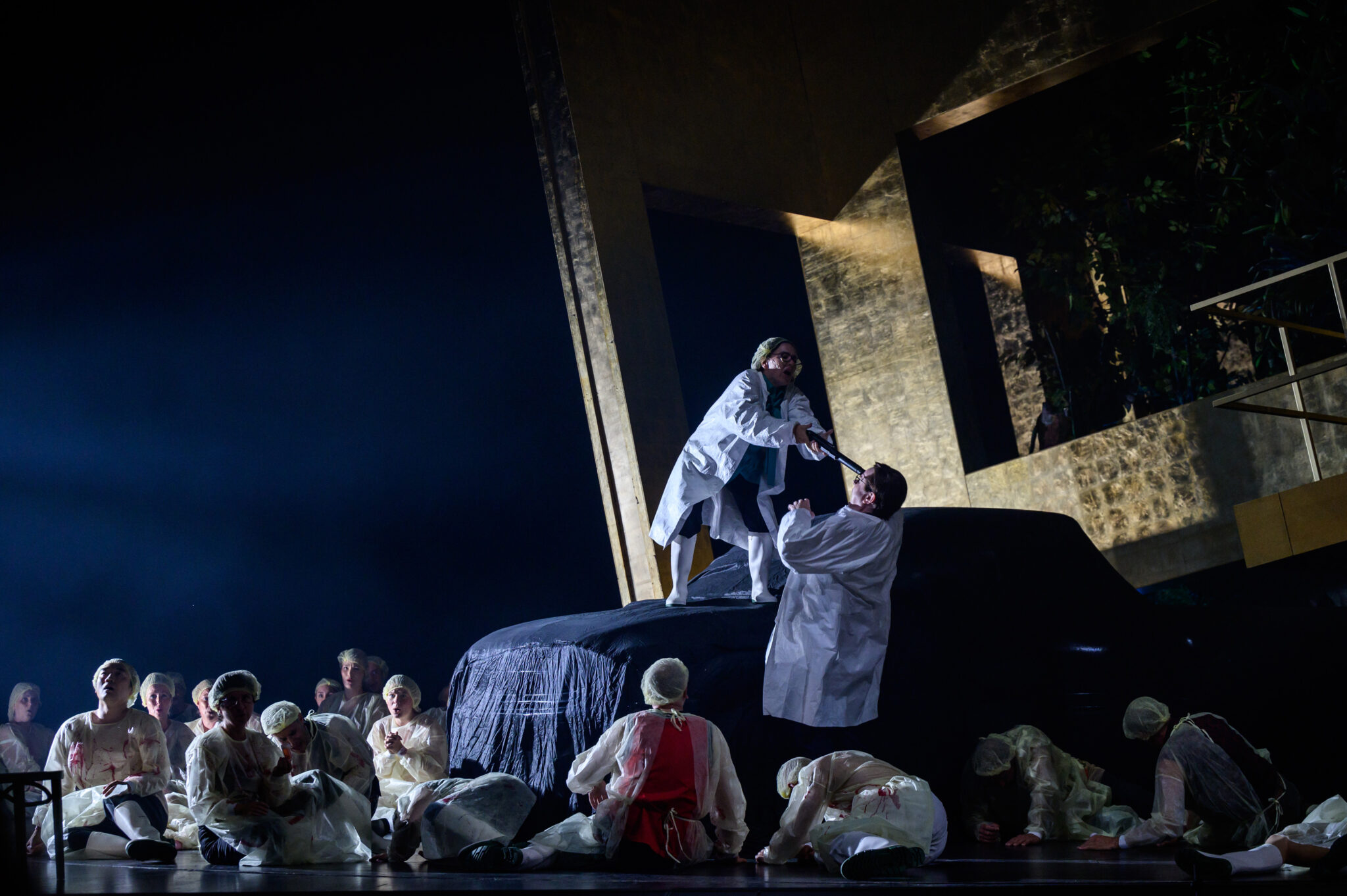 Szenenbild aus „missing in cantu (eure paläste sind leer)“ am Deutschen Nationaltheater Weimar