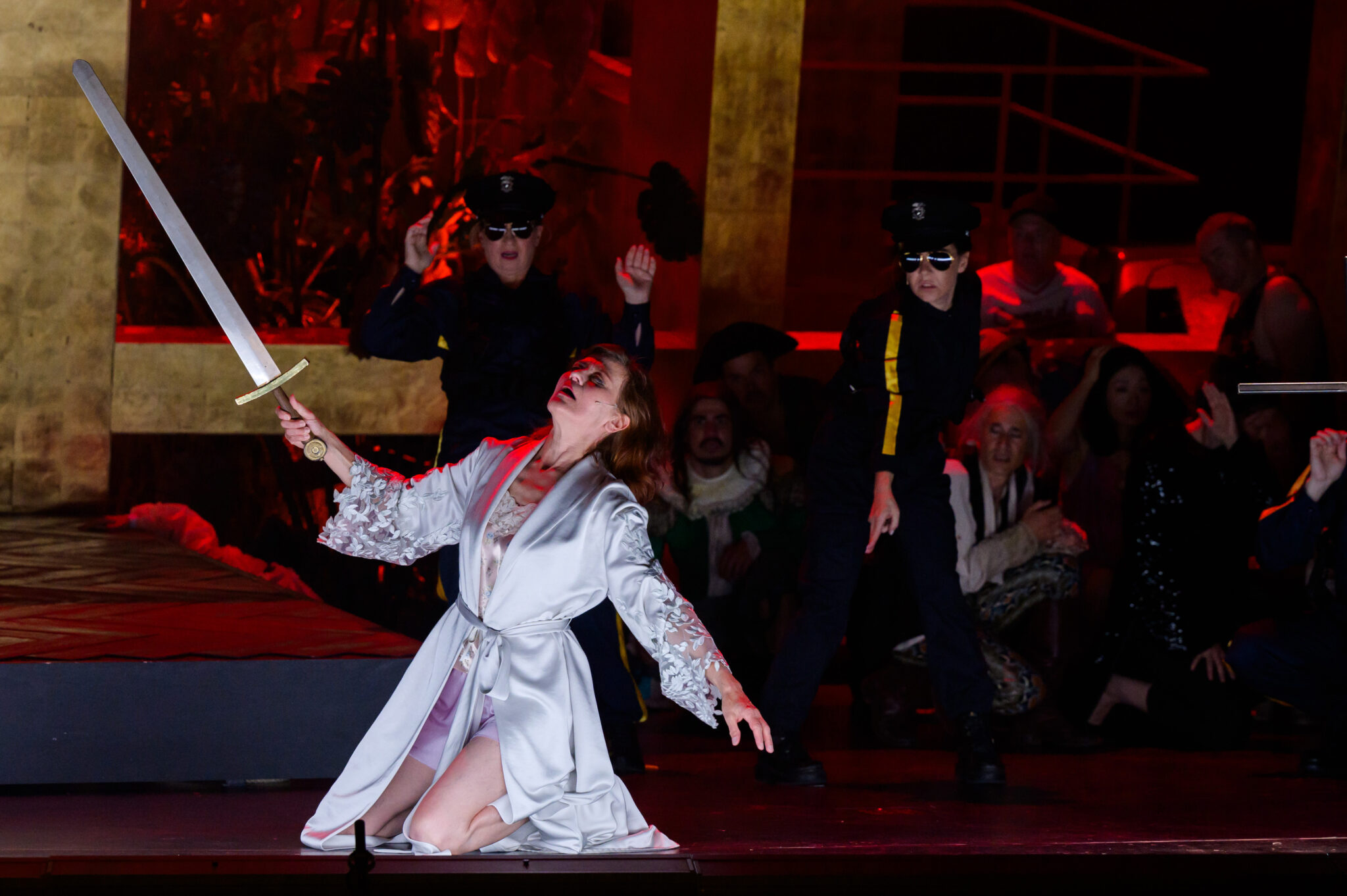 Szenenbild aus „missing in cantu (eure paläste sind leer)“ am Deutschen Nationaltheater Weimar