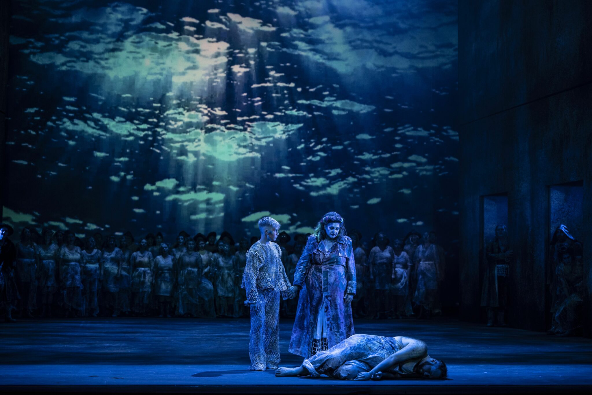 Szenenbild aus „Peter Grimes“ am Theater Erfurt