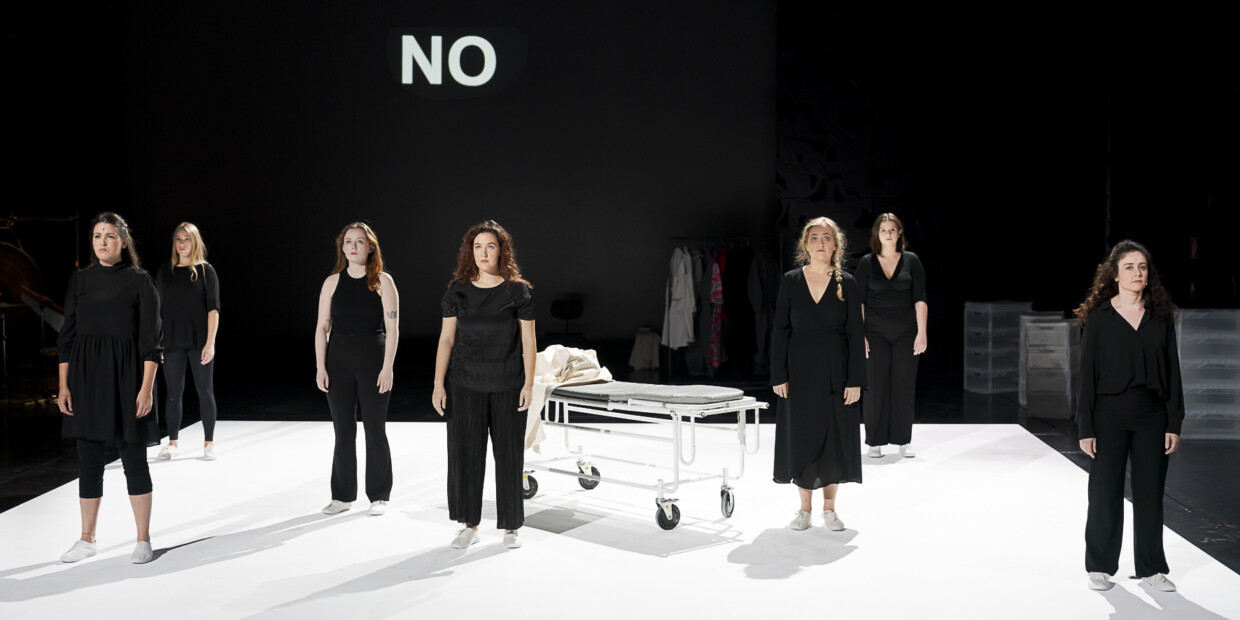 Geschlechterspezifischer Perspektivwechsel auf der Opernbühne: Nina Šenks neues Werk „Canvas“ beim Steirischen Herbst