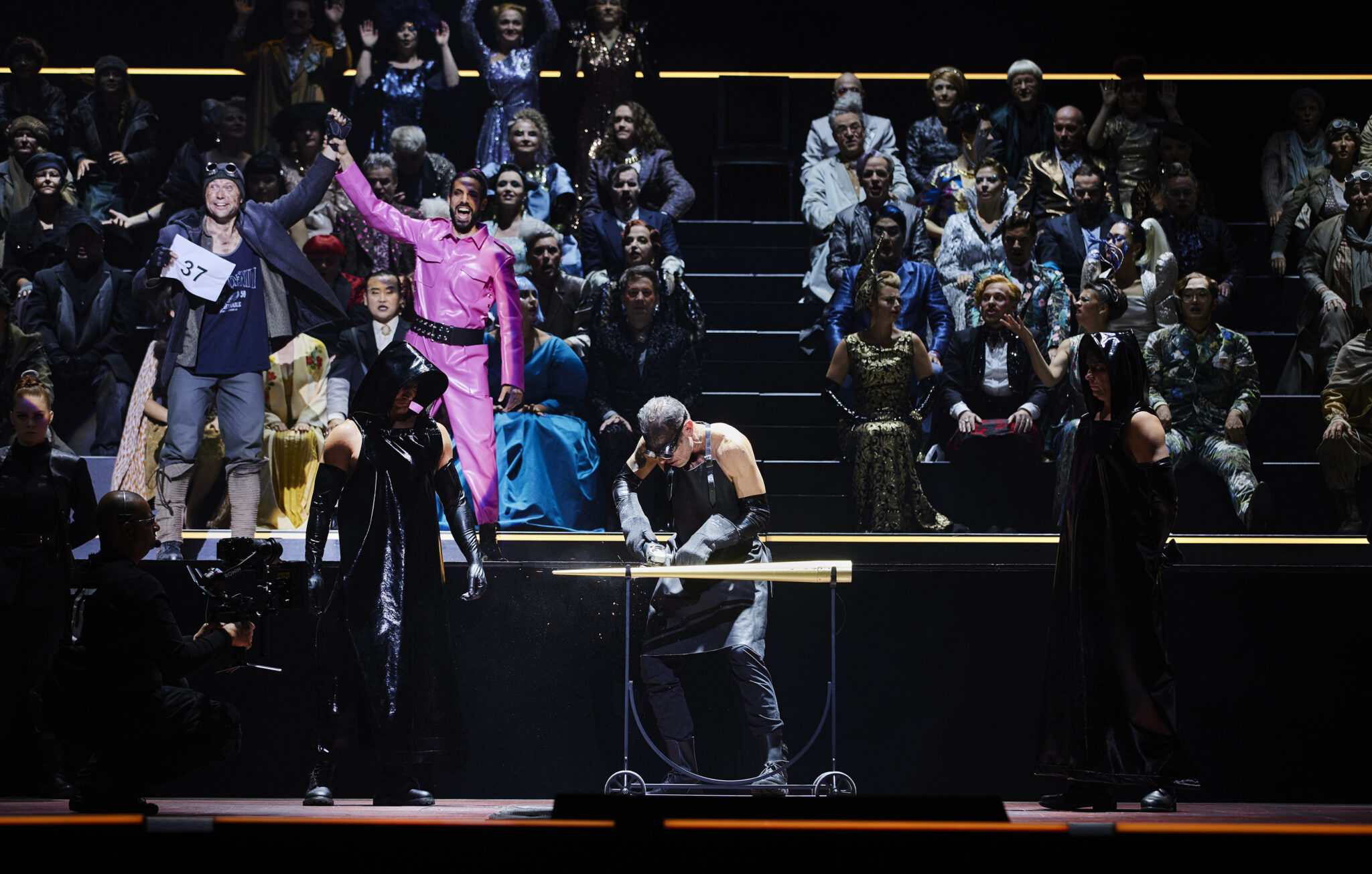 Szenenbild aus „Turandot“ an der Semperoper Dresden