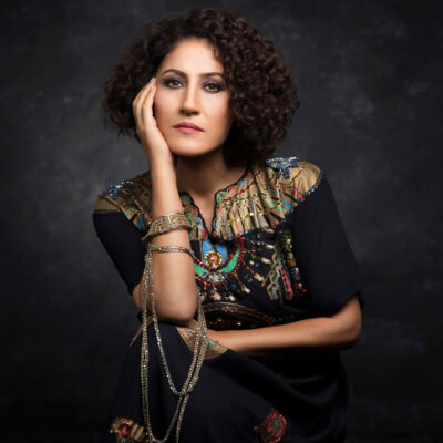 Kurdistans größter Vokalstar: die alevitische Sängerin Aynur