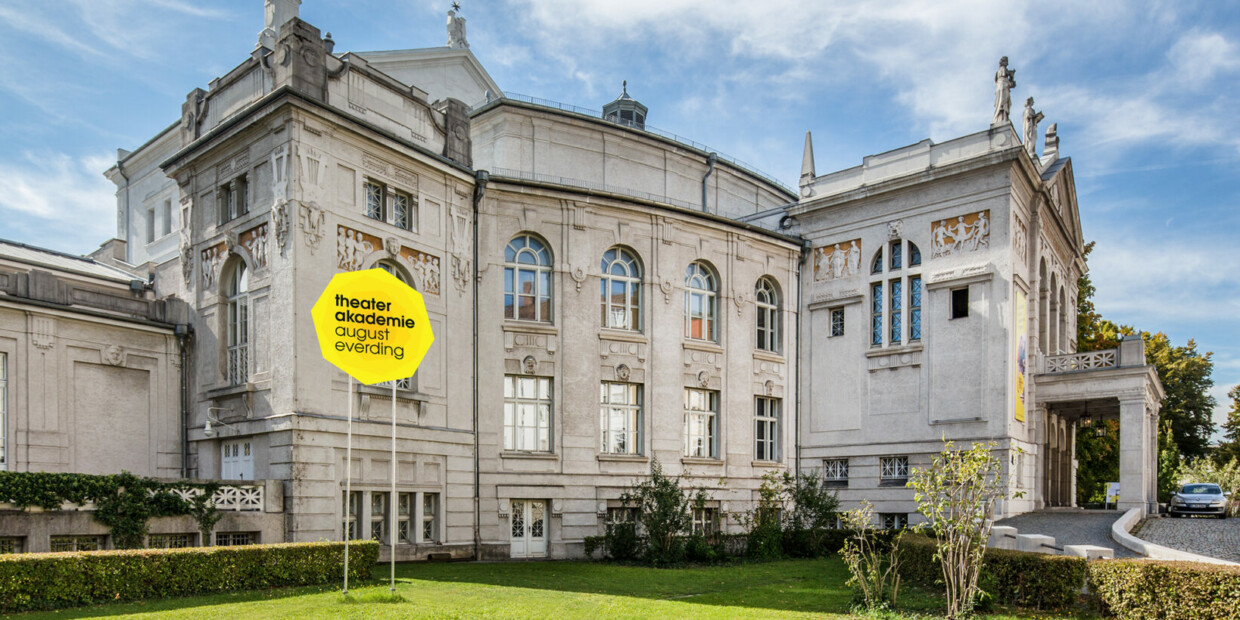 Bühnennähe garantiert: Die Theaterakademie August Everding im Rück­gebäude des Prinzregententheaters