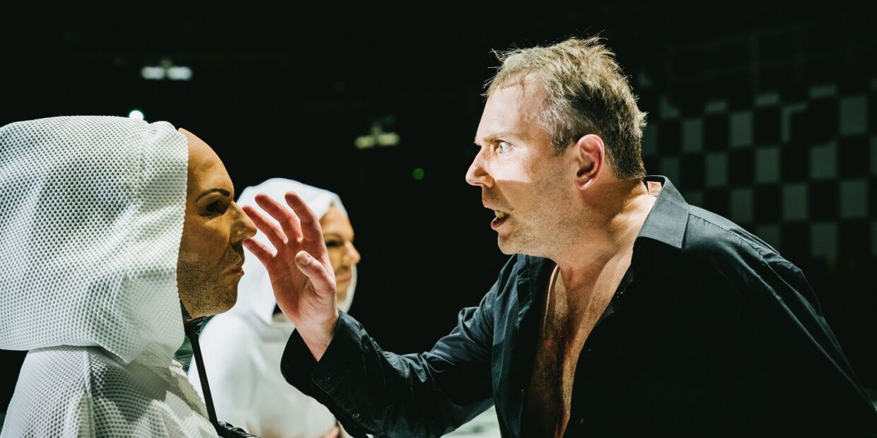 Regisseur Paul-Georg Dittrich rückt am Staatstheater Kassel Mozarts „Don Giovanni“ auf subtile Weise an die Gegenwart heran
