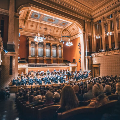 Die Tschechische Philharmonie Prag besticht mit weichem Klang