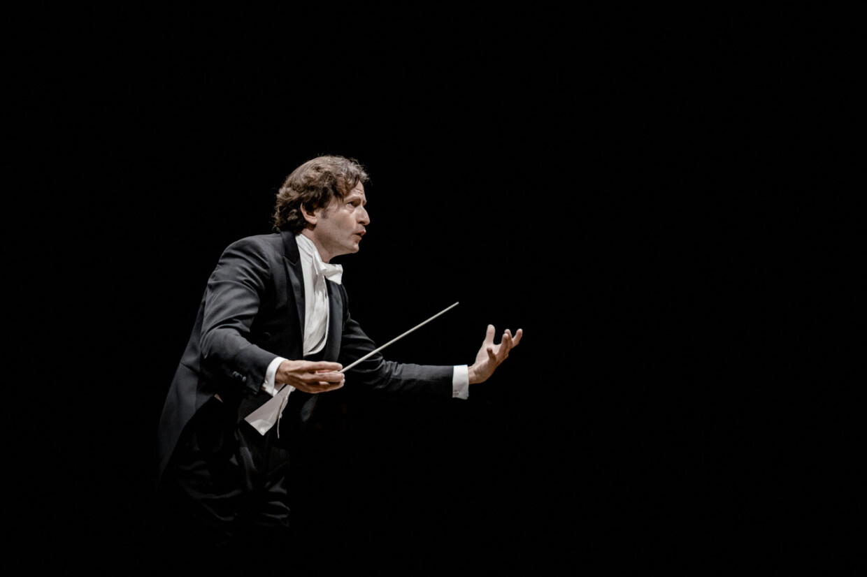 Review of Gustavo Jimeno – Christ: Turangalîla Symphony