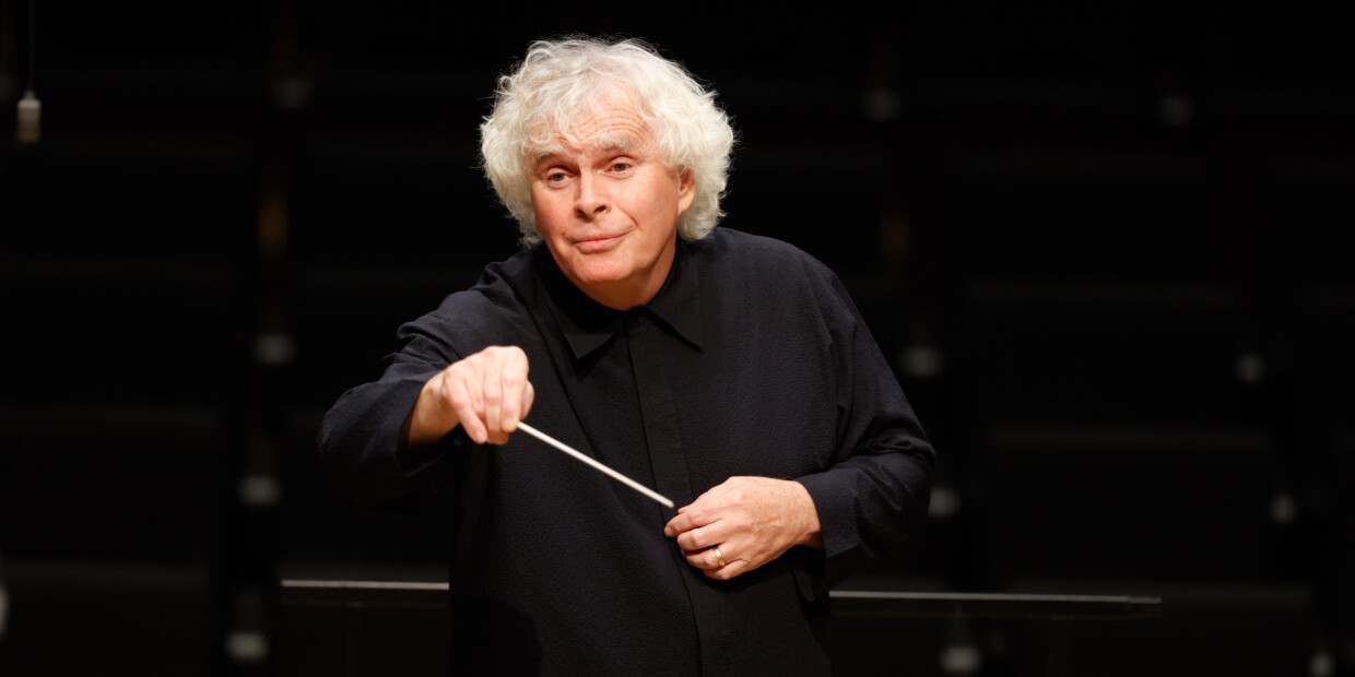 Simon Rattle ist seit der Saison 2023/2024 Chefdirgent des Symphonieorchester des Bayerischen Rundfunks
