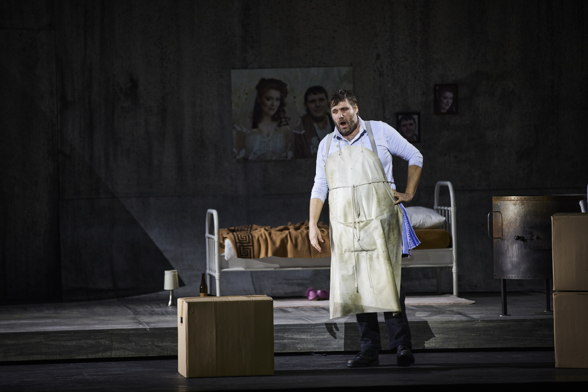 Oleksandr Pushniak (Barak) in Strauss' „Die Frau ohne Schatten“ an der Semperoper