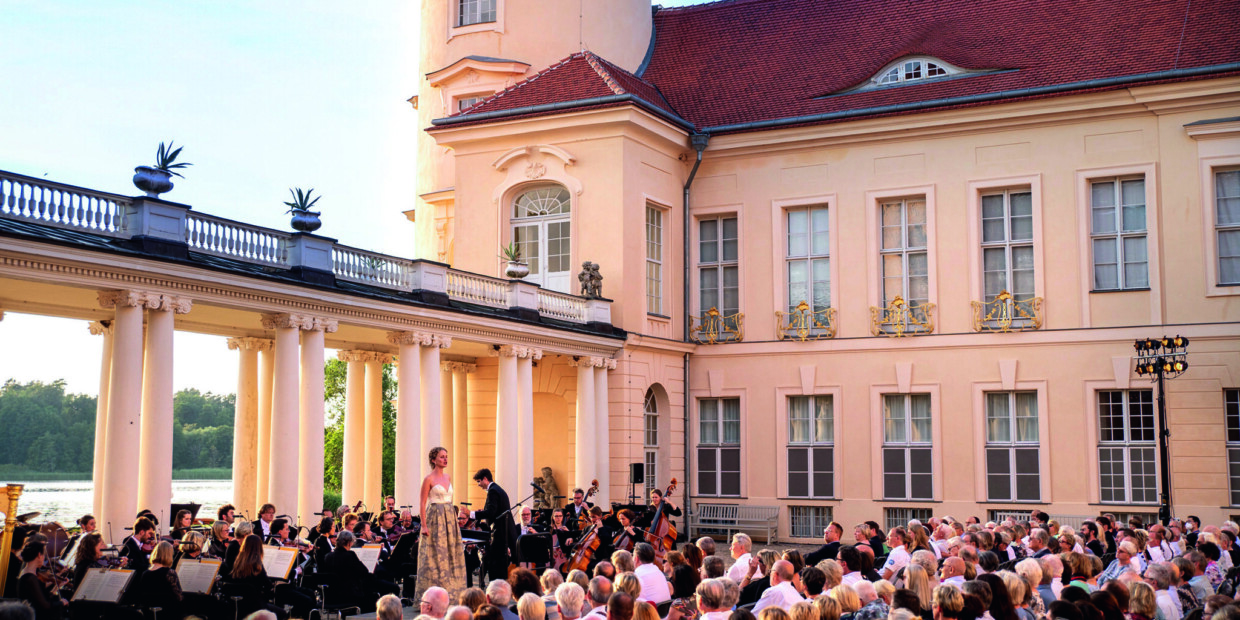 Die Konzerte auf Schloss Rheinsberg sind nicht nur musikalisch ein Genuss