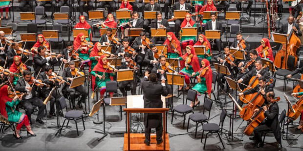 Setz sich ausschließlich aus Musikerinnen und Musikern des Landes zusammen: das Royal Oman Symphony Orchestra