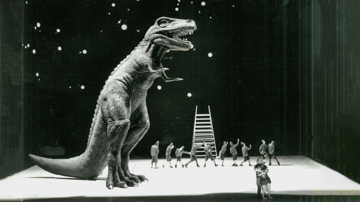 Ein Dino wird zur Zukunft der Oper: Richard Jones’ Regie zu „Giulio Cesare“