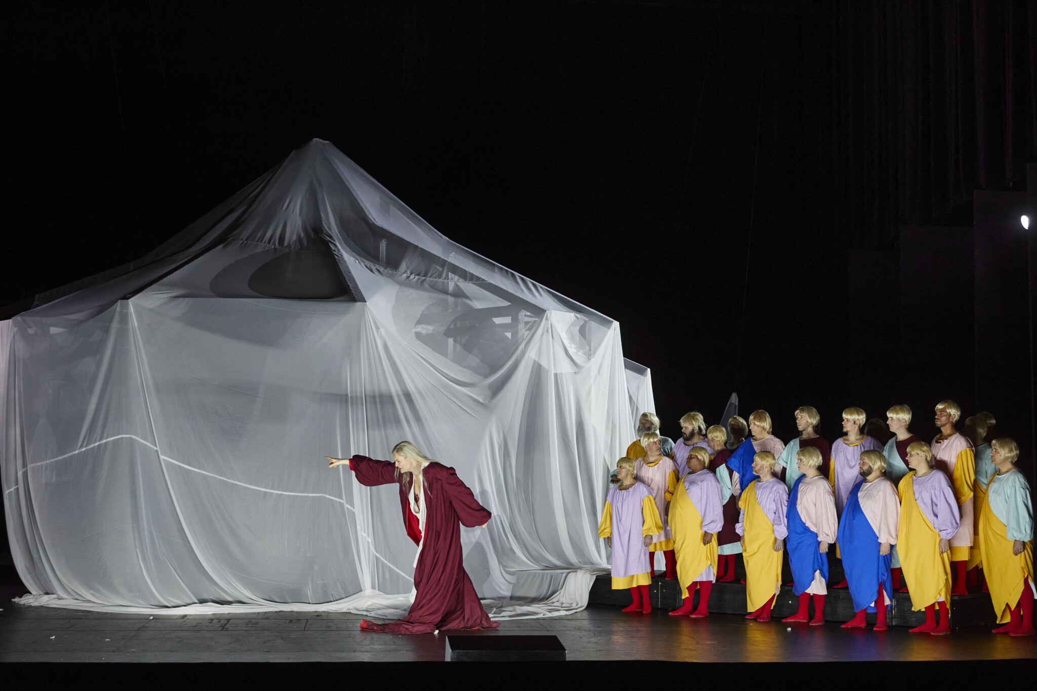 Szenenbild aus „Parsifal“ am Staatstheater Nürnberg