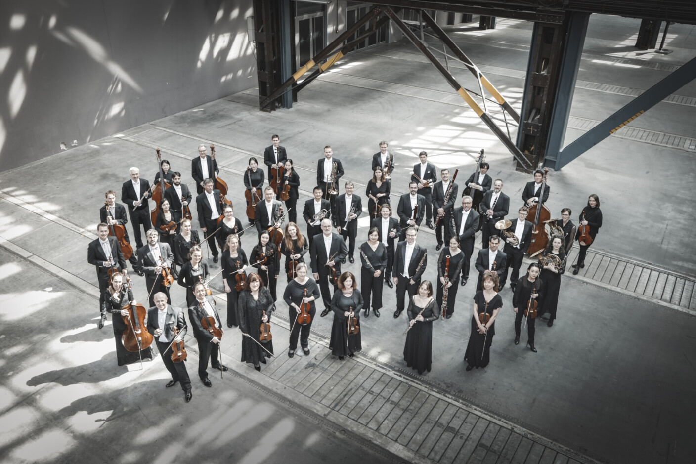 Camille Thomas (Violoncello), Göttinger Symphonieorchester, Nicholas Milton (Leitung)