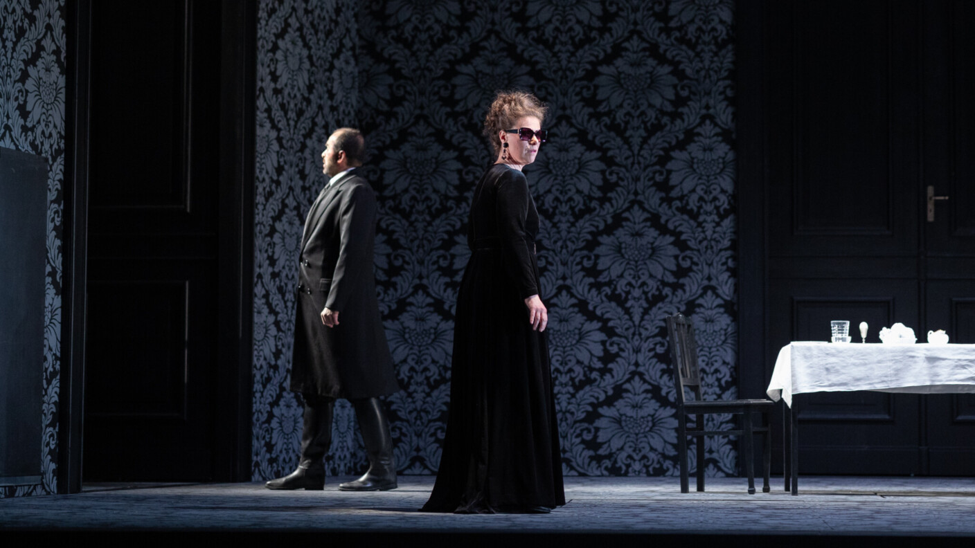 Mysterienspiel prallt auf koloriertes Psychodrama: Eugen d’Alberts „Die toten Augen“ am Theater Altenburg Gera