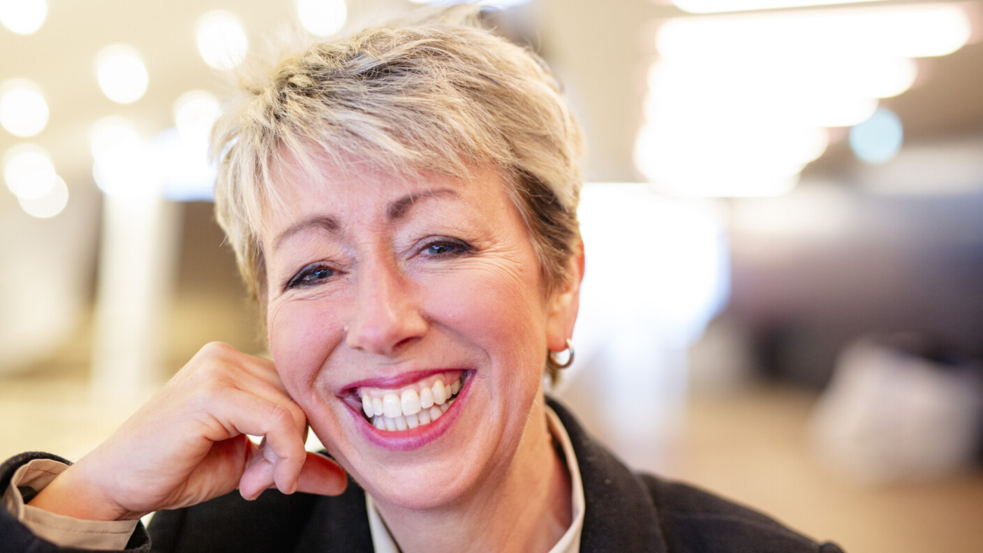 Die britische Bandleaderin, Pianistin und Komponistin Nikki Iles wird ab der Spielzeit 2025/26 neue Chefdirigentin der NDR Bigband