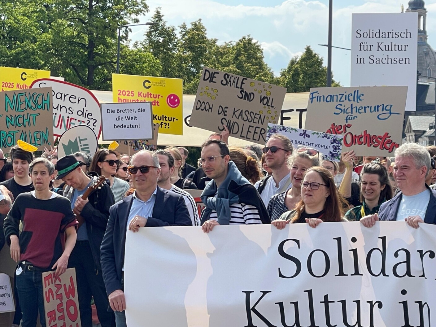 Gemeinsam gegen Sparmaßnahmen