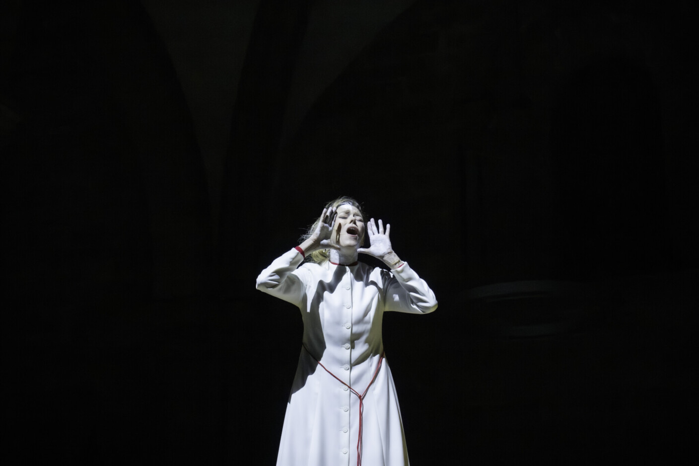 Szenenbild aus „Stabat Mater“ am Grand Théâtre de Genève