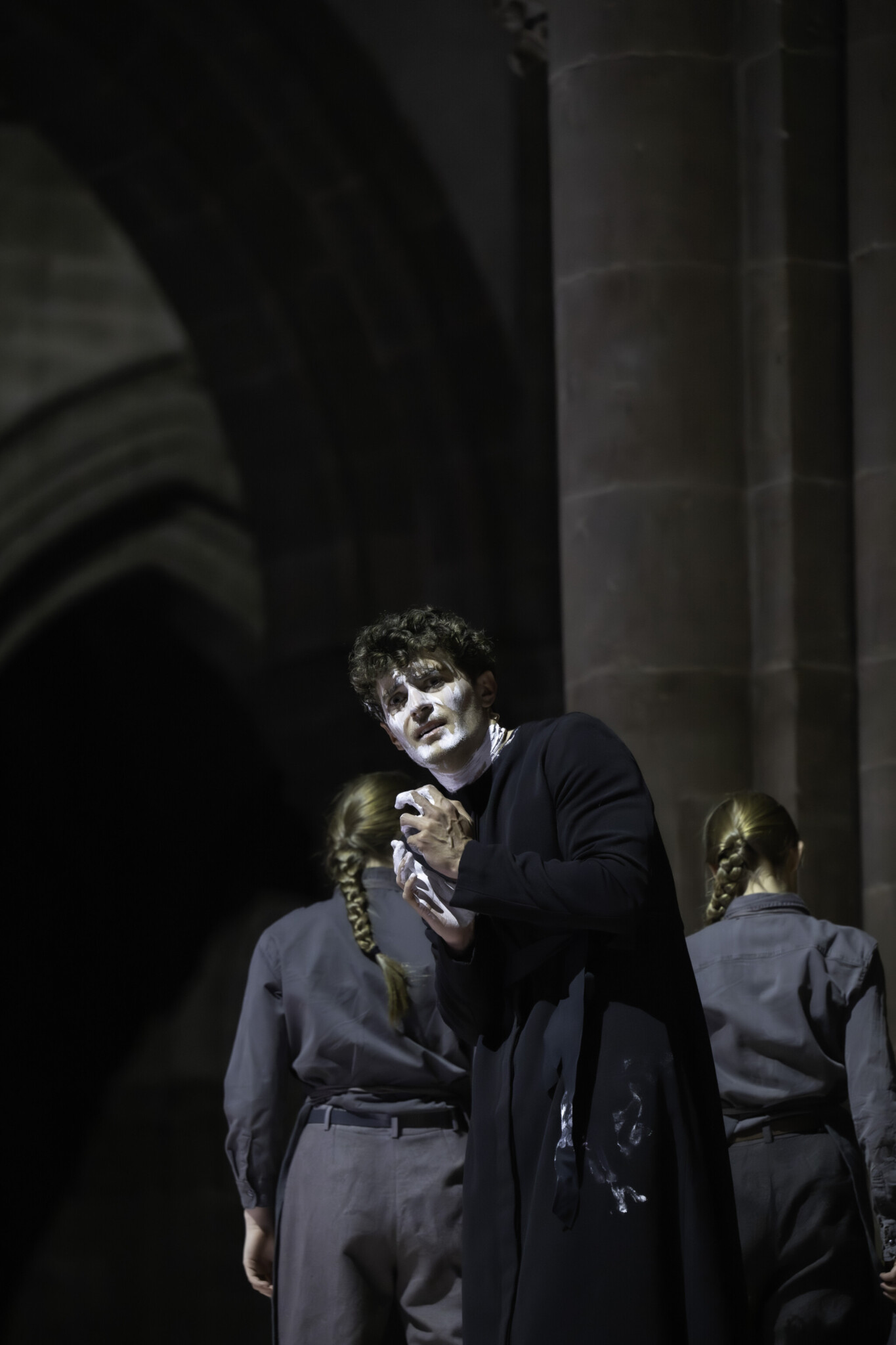 Szenenbild aus „Stabat Mater“ am Grand Théâtre de Genève