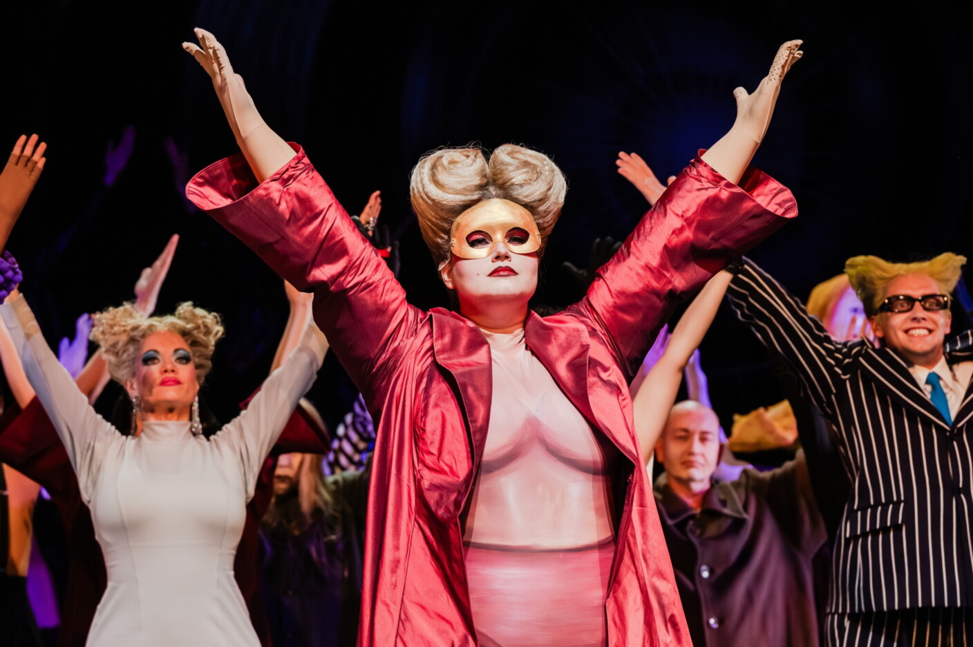 Szenenbild aus „Orpheus in der Unterwelt“ an der Musikalischen Komödie Leipzig