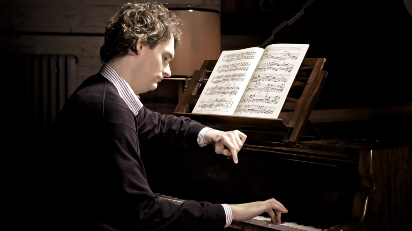 Musikwissenschaftler und Pianist Hardy Rittner untersuchte wissenschaftlich die Spielweise Chopins