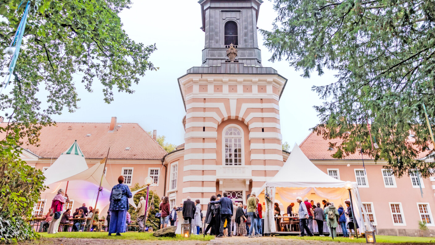 Das Kloster Medingen bei Bad Bevensen ist eines von sechs aktiven evangelischen Frauenklöstern in der Lüneburger Heide – und eine hervorragende Kulisse für zahlreiche Kulturveranstaltungen