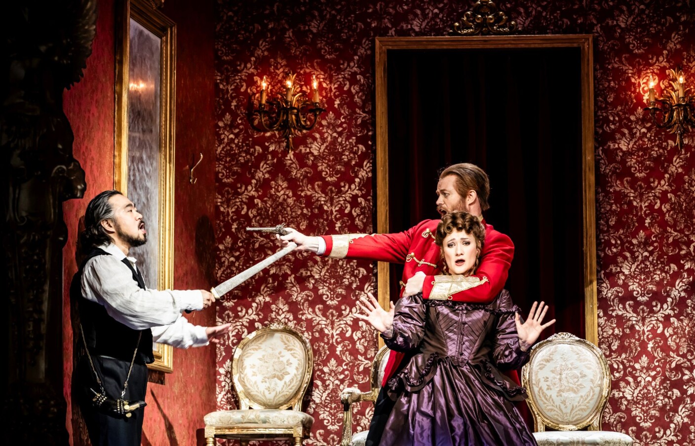 Szenenbild aus „Ernani“ am Theater Aachen