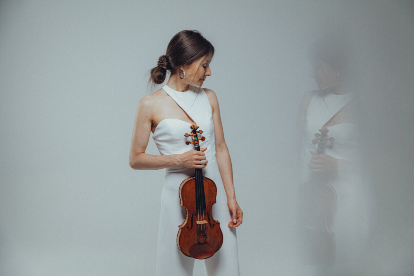 Mit Alban Bergs
Violinkonzert „Dem Andenken eines Engels“ zu erleben: Arabella Steinbacher