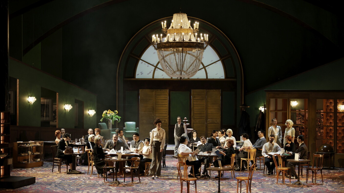Das Kaffeehaus als Treffpunkt und Ort der Partnervermittlung: „Alles durch M. O. W.“ am Theater Freiburg