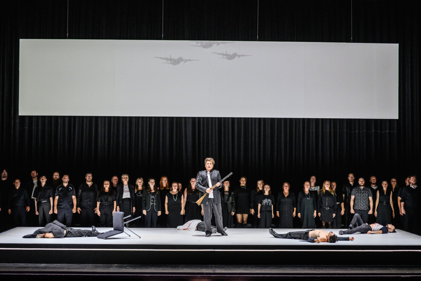 Szenenbild aus „Attila“ bei den Opernfestspielen Heidenheim