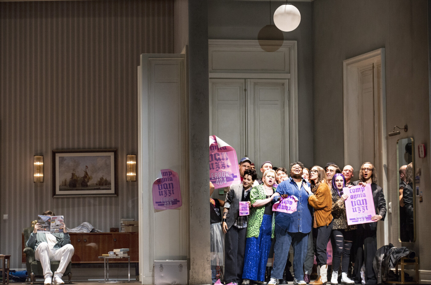 Szenenbild aus „Die schweigsame Frau“ an der Staatsoper Unter den Linden Berlin