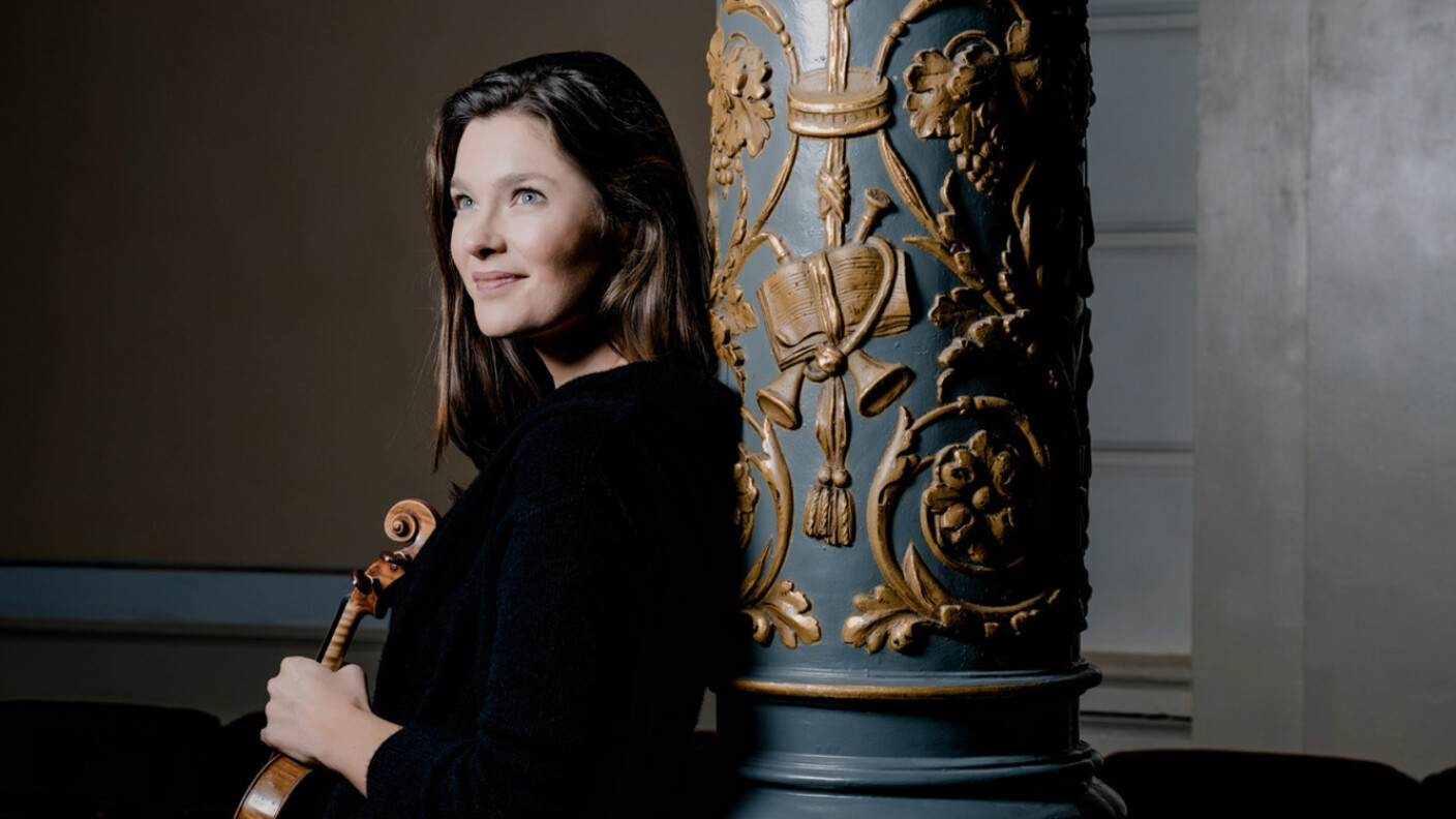 Janine Jansen wird 2025/26 als Artist in Residence bei den Berliner Philharmonikern zu erleben sein
