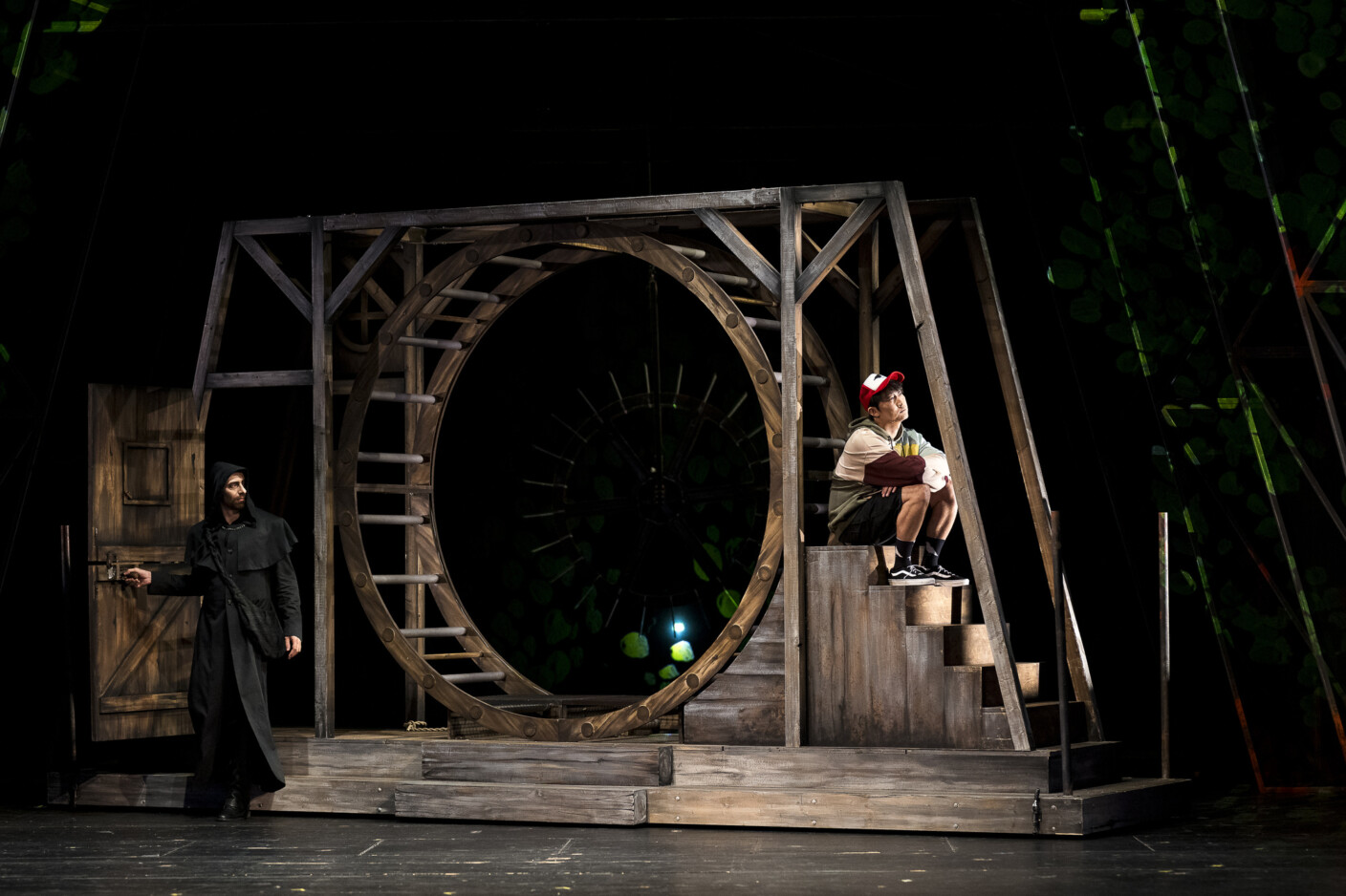Szenenbild aus „Krabat“ am Gerhart-Hauptmann-Theater Görlitz-Zittau
