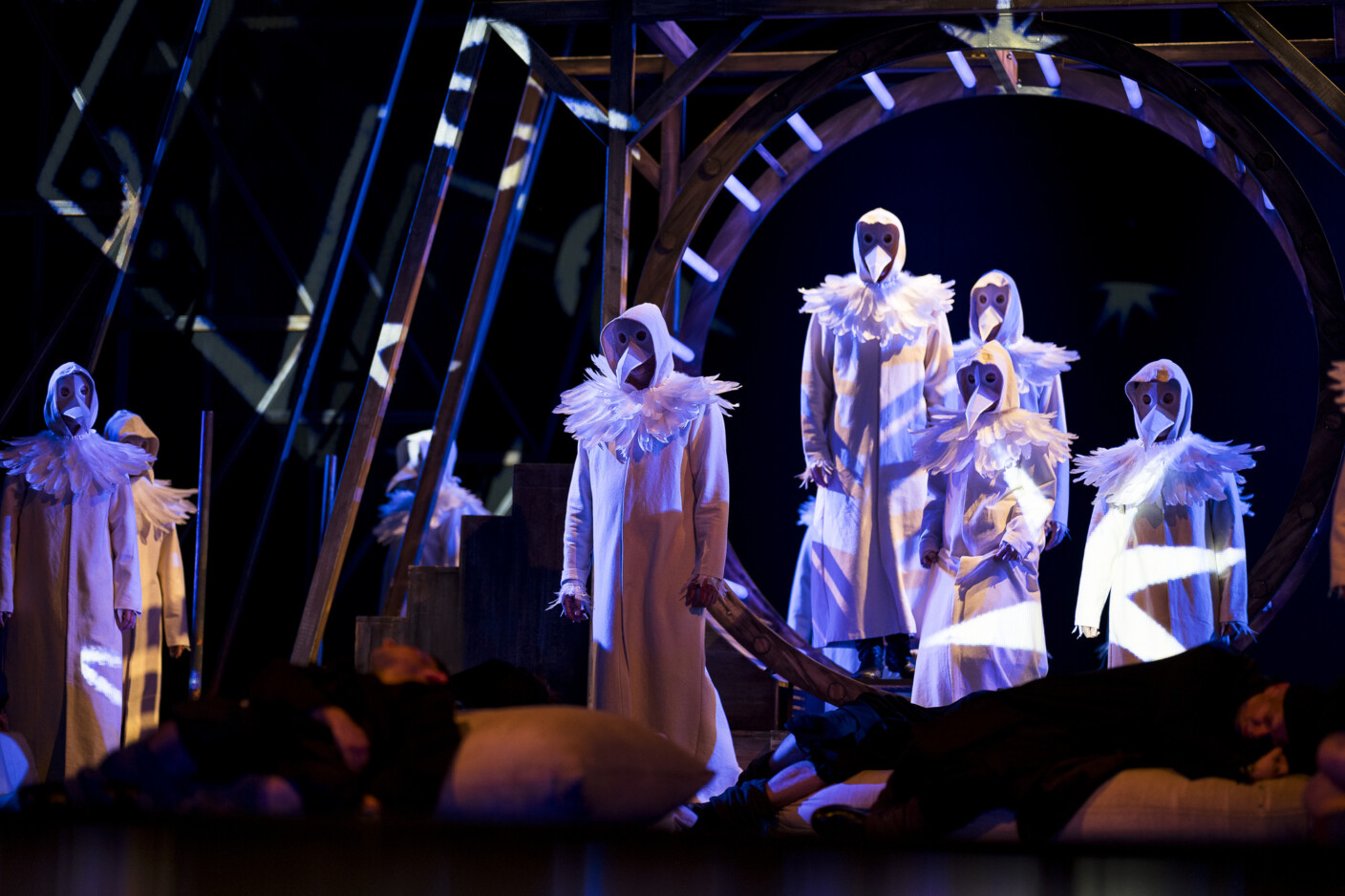Szenenbild aus „Krabat“ am Gerhart-Hauptmann-Theater Görlitz-Zittau