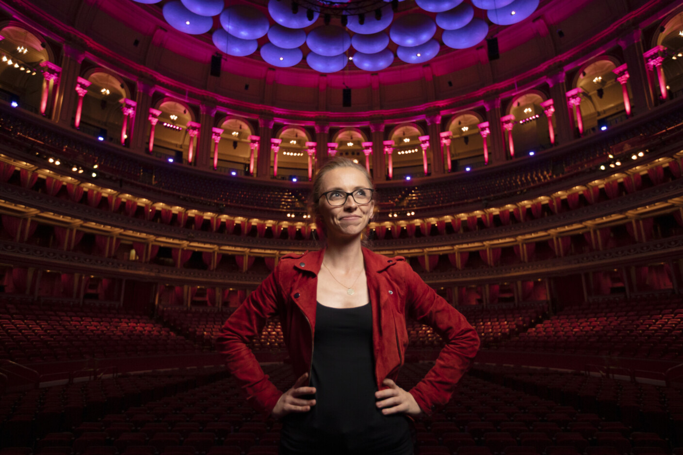 Verbindet Filmmusik, Neoklassik und Spätromantik: Organistin Anna Lapwood